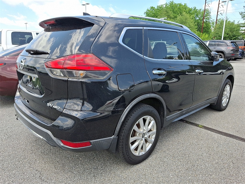 2017 Nissan Rogue SV - Photo 6