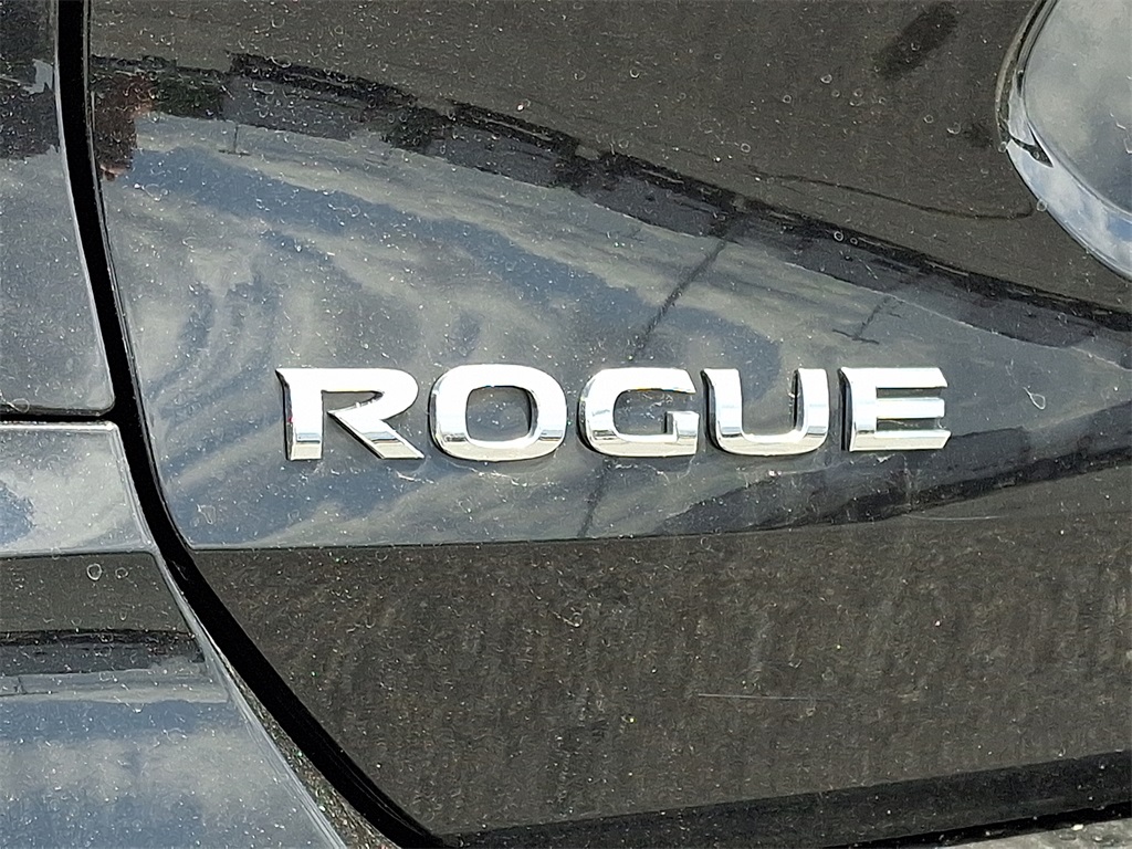 2017 Nissan Rogue SV - Photo 9