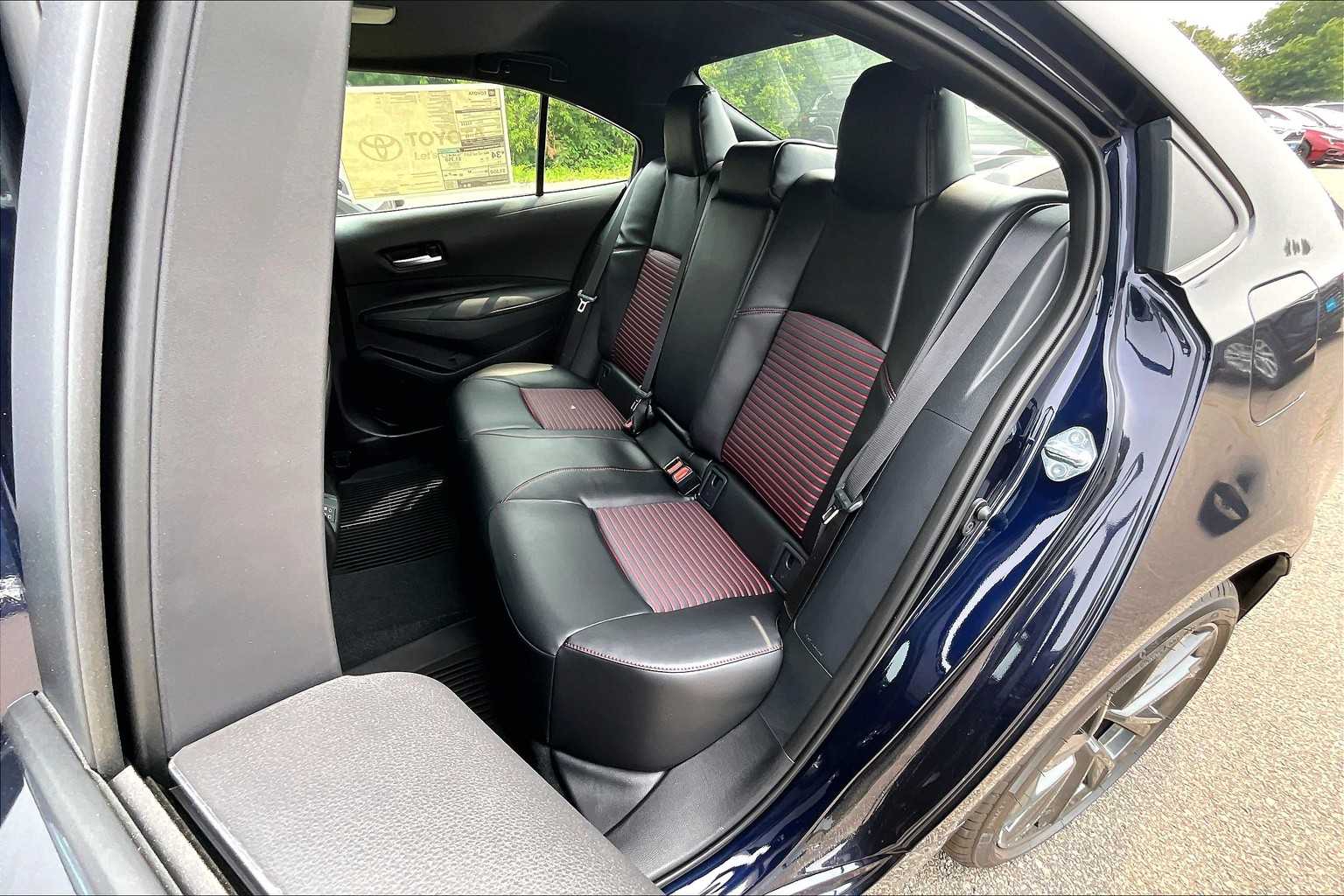 2025 Toyota Corolla XSE - Photo 15
