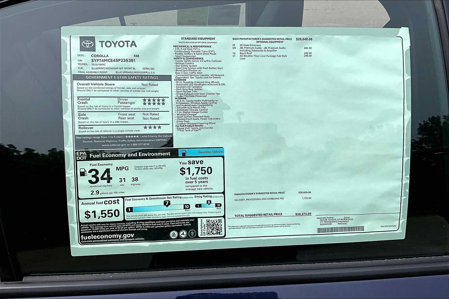 2025 Toyota Corolla XSE - Photo 18