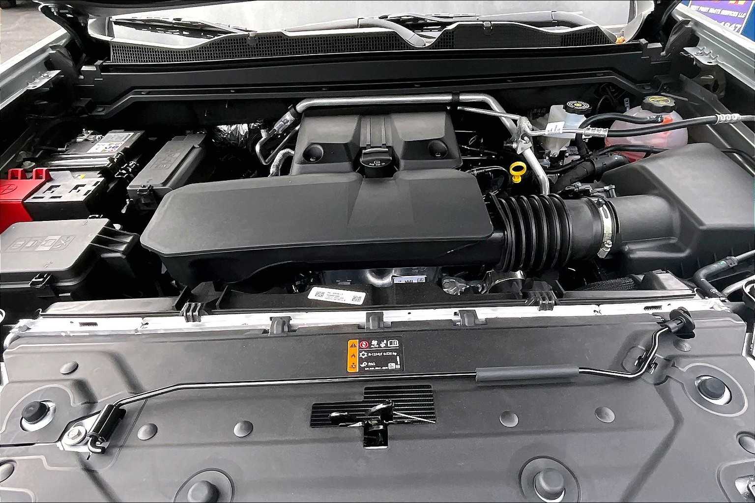 2025 Chevrolet Colorado 4WD LT - Photo 16