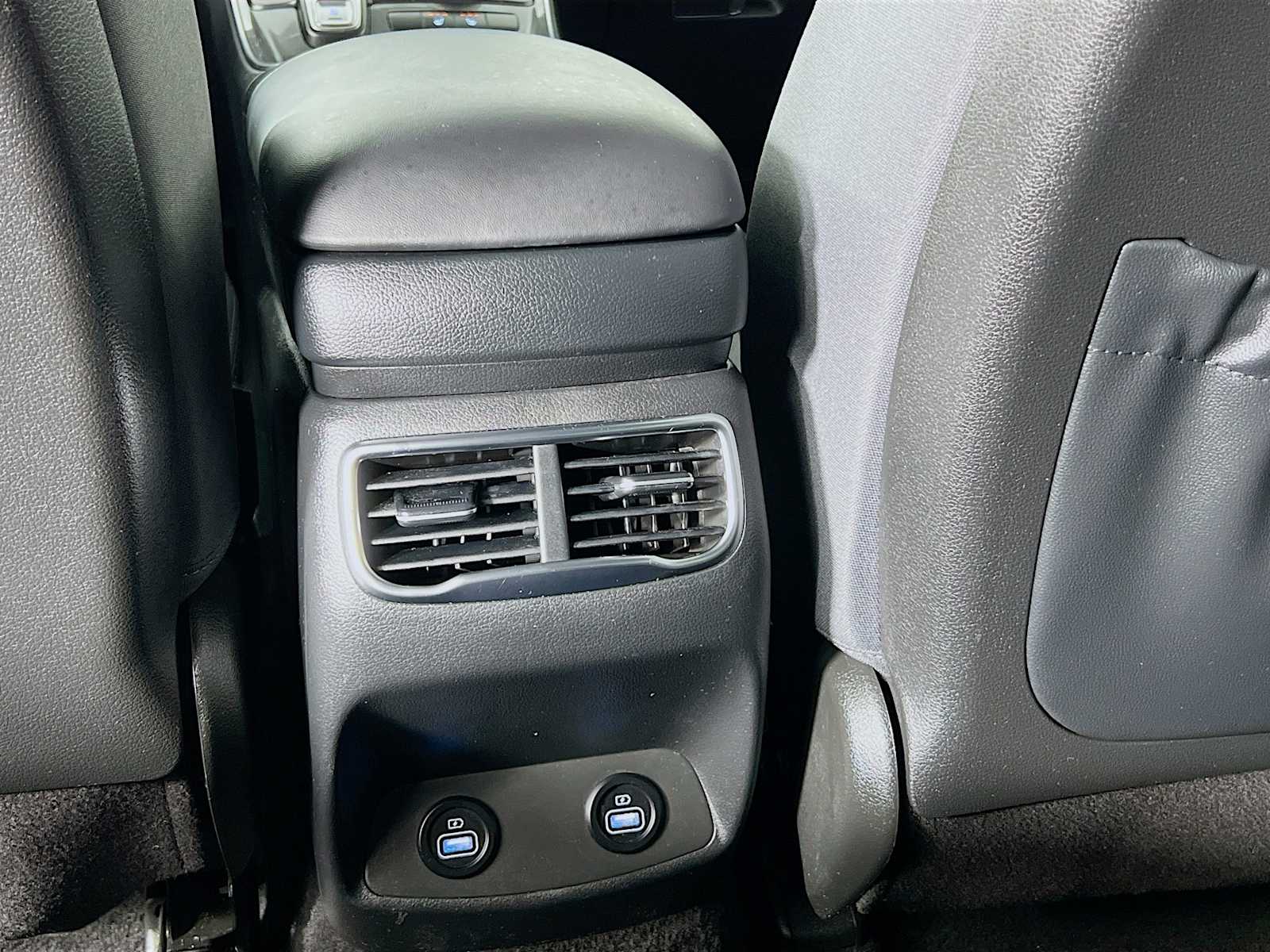 2022 Hyundai Santa Fe XRT - Photo 25