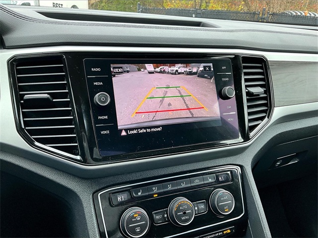 2022 Volkswagen Atlas 3.6L V6 SE w/Technology - Photo 27