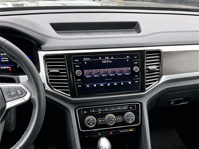2022 Volkswagen Atlas 3.6L V6 SE w/Technology - Photo 6