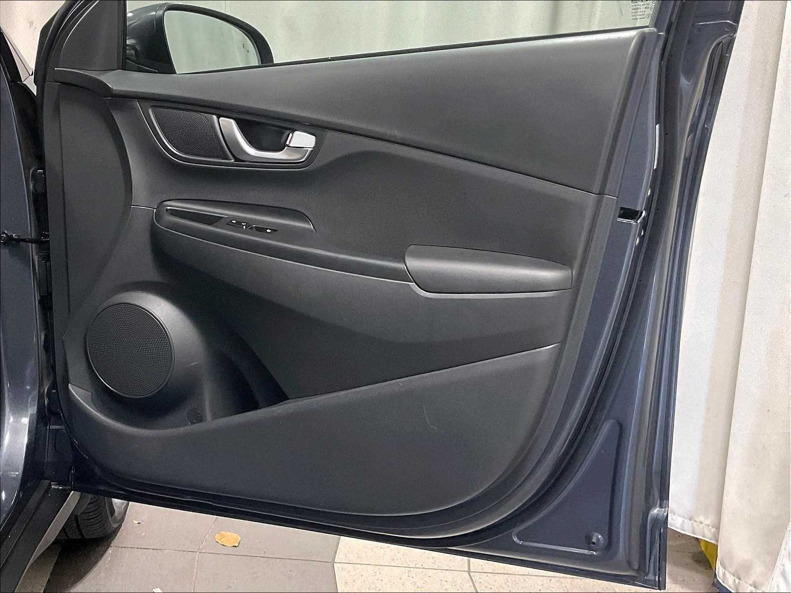 2022 Hyundai Kona SEL - Photo 12