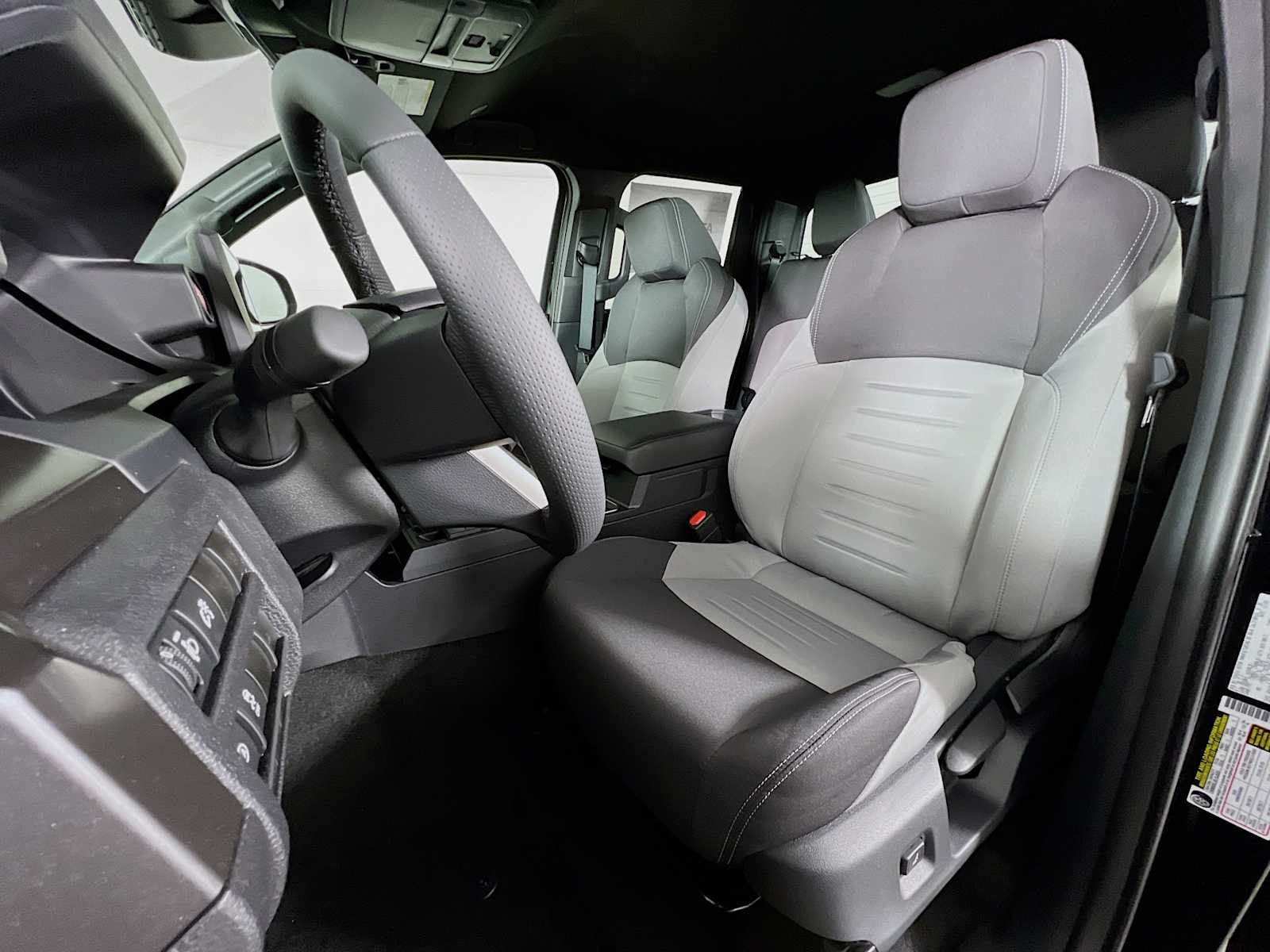 2026 Toyota Tacoma TRD Off Road - Photo 12