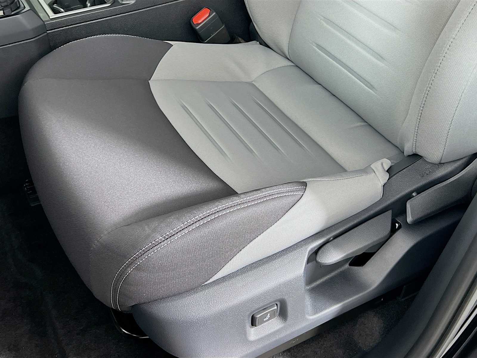 2026 Toyota Tacoma TRD Off Road - Photo 16