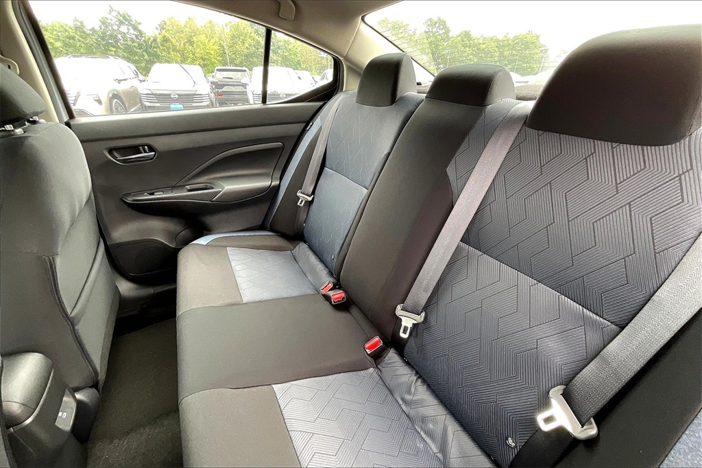 2025 Nissan Versa 1.6 SV - Photo 15