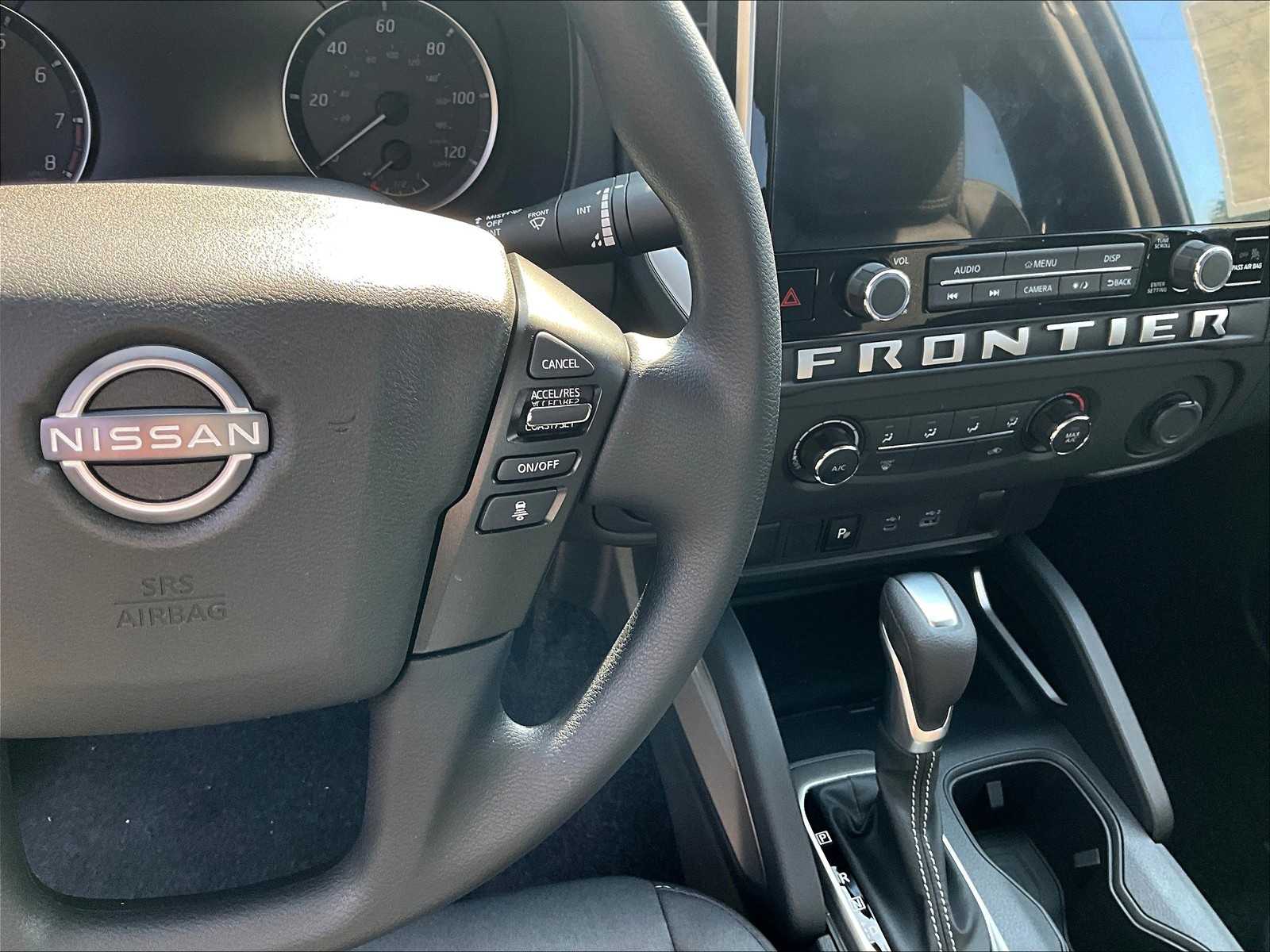 2025 Nissan Frontier SV - Photo 19