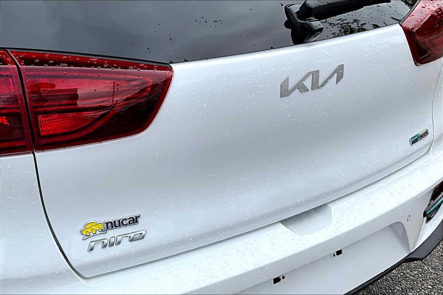 2022 Kia Niro EV EX Premium - Photo 28