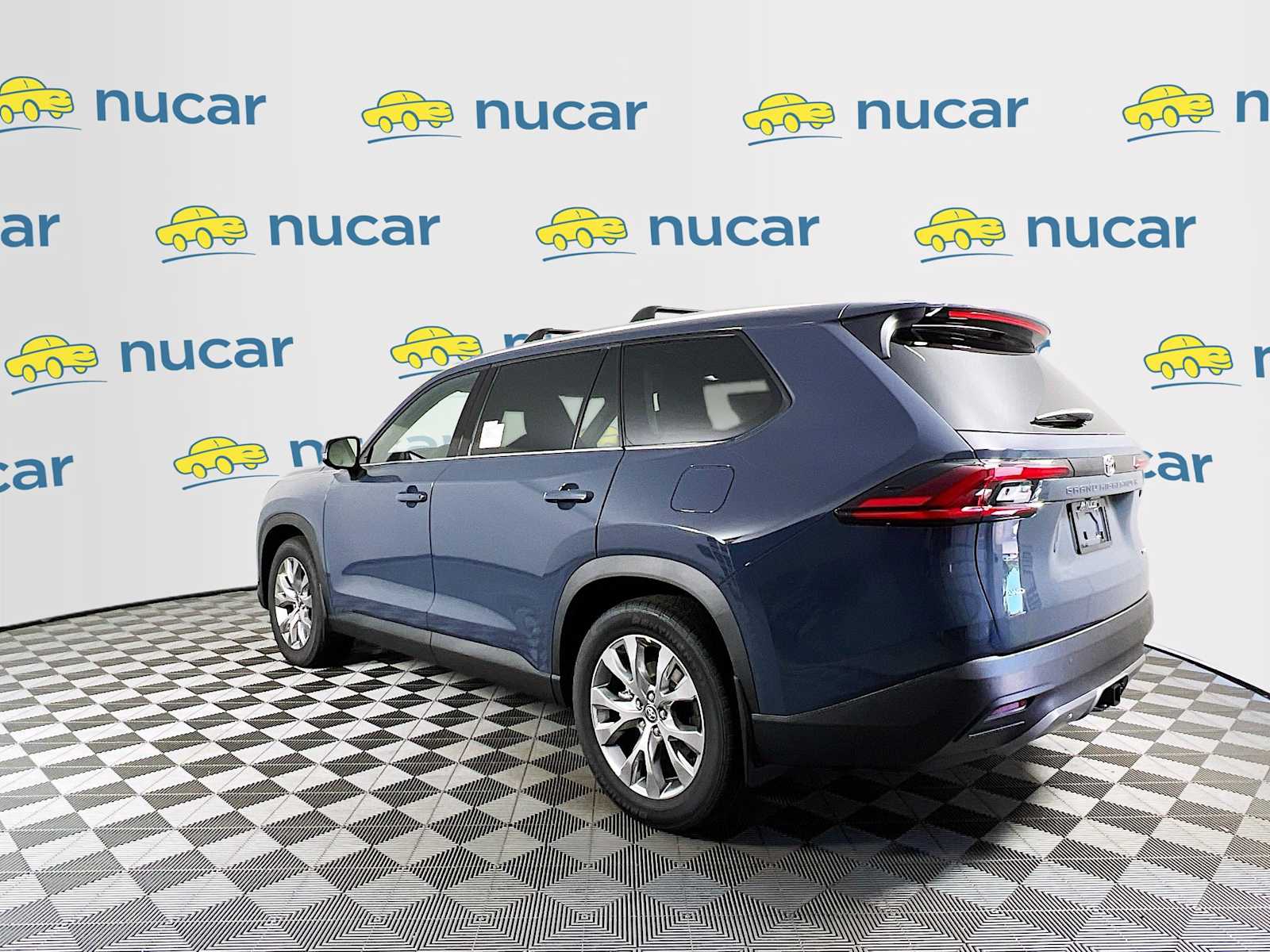 2025 Toyota Grand Highlander Limited - Photo 4