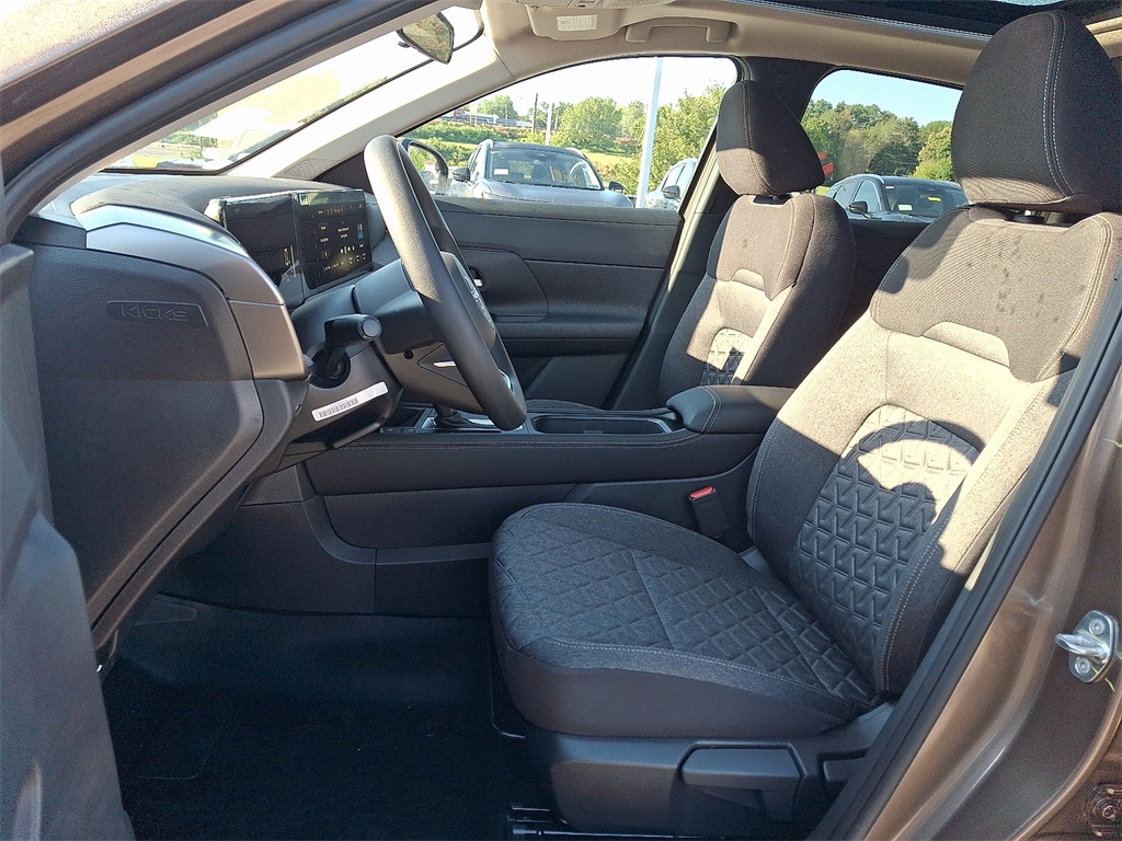 2025 Nissan Kicks SV - Photo 9