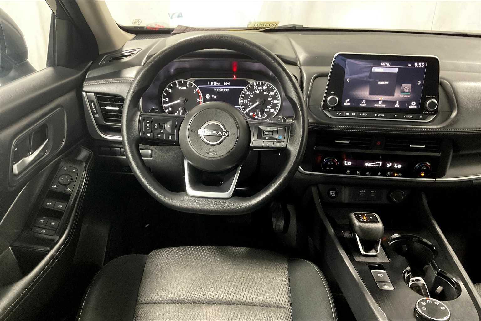 2024 Nissan Rogue SV - Photo 17