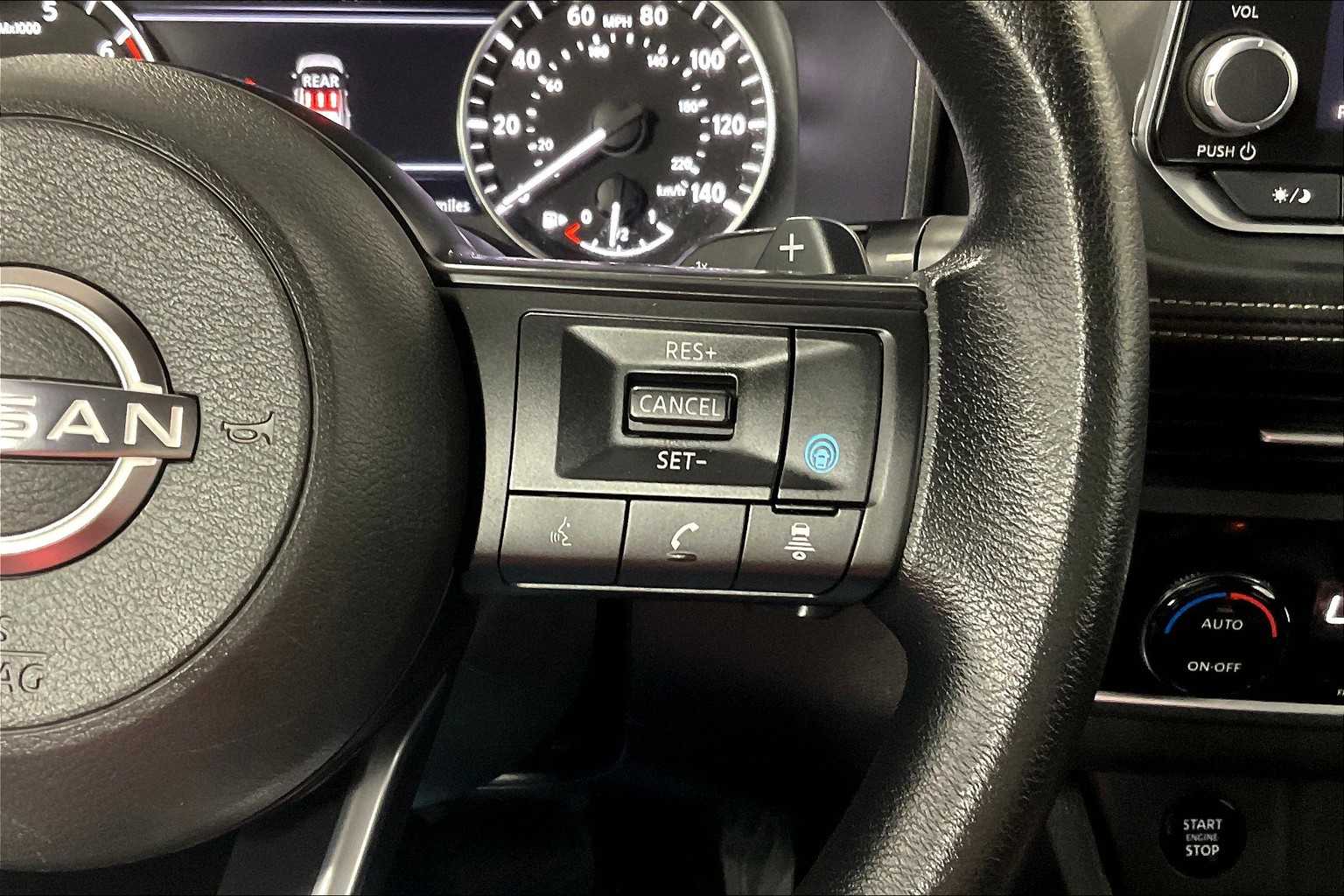 2024 Nissan Rogue SV - Photo 23