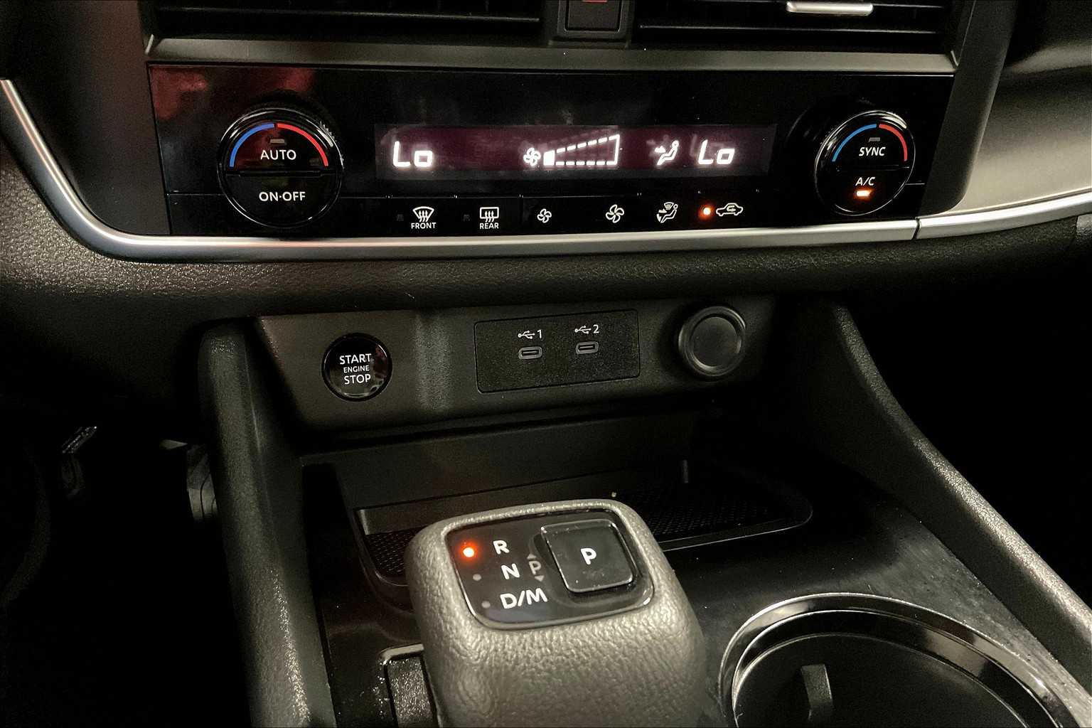 2024 Nissan Rogue SV - Photo 25