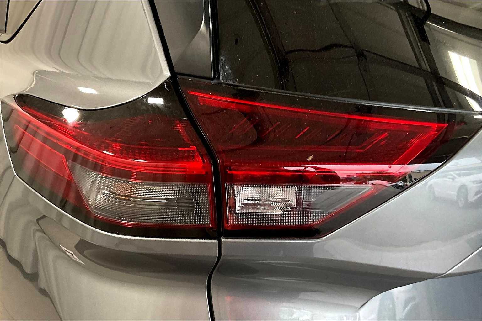 2024 Nissan Rogue SV - Photo 33