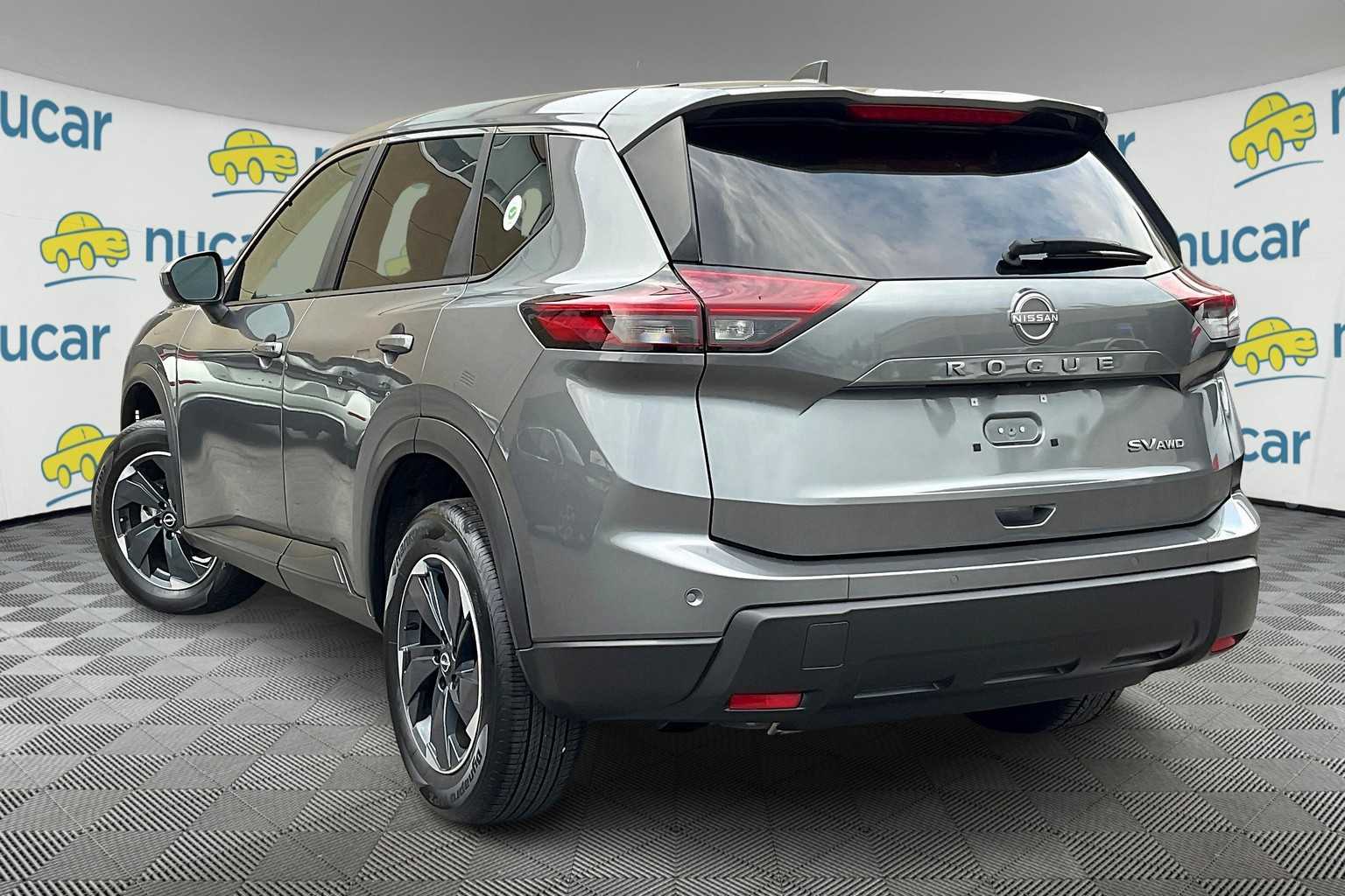 2024 Nissan Rogue SV - Photo 4