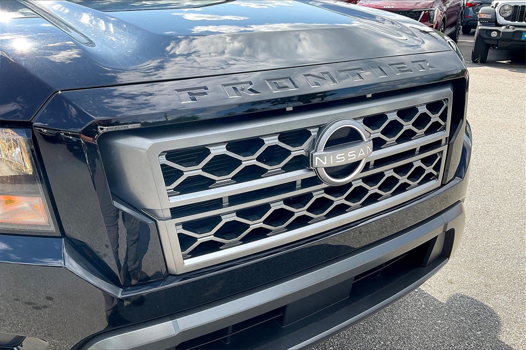 2022 Nissan Frontier SV - Photo 28