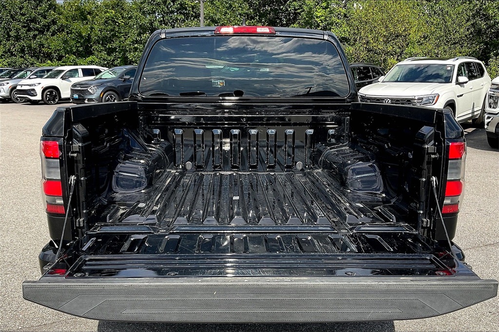 2022 Nissan Frontier SV - Photo 33