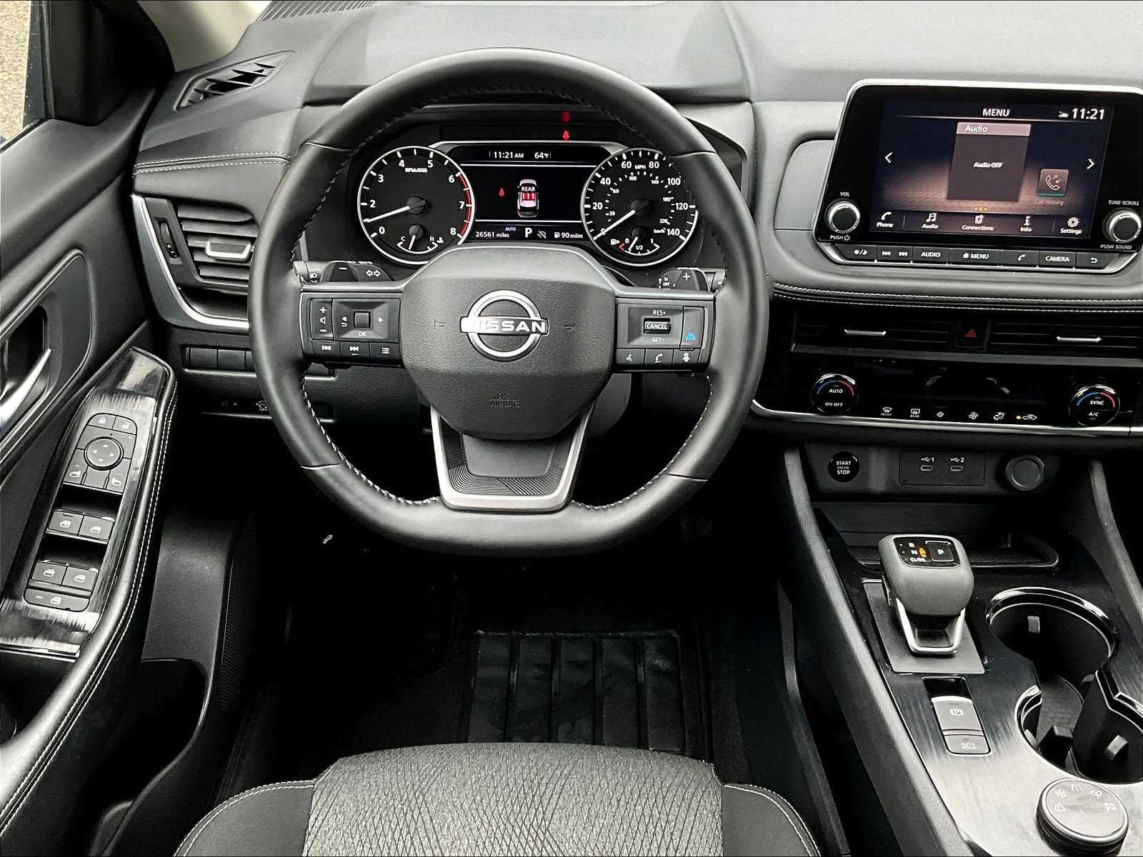 2025 Nissan Rogue SV - Photo 17