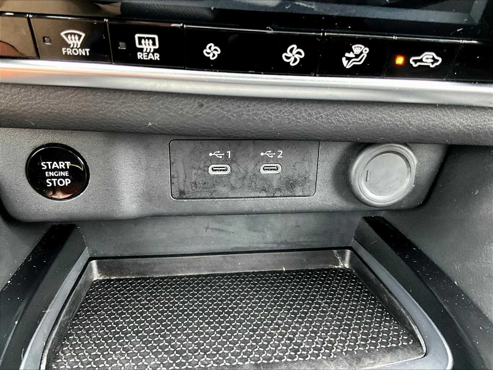 2025 Nissan Rogue SV - Photo 25