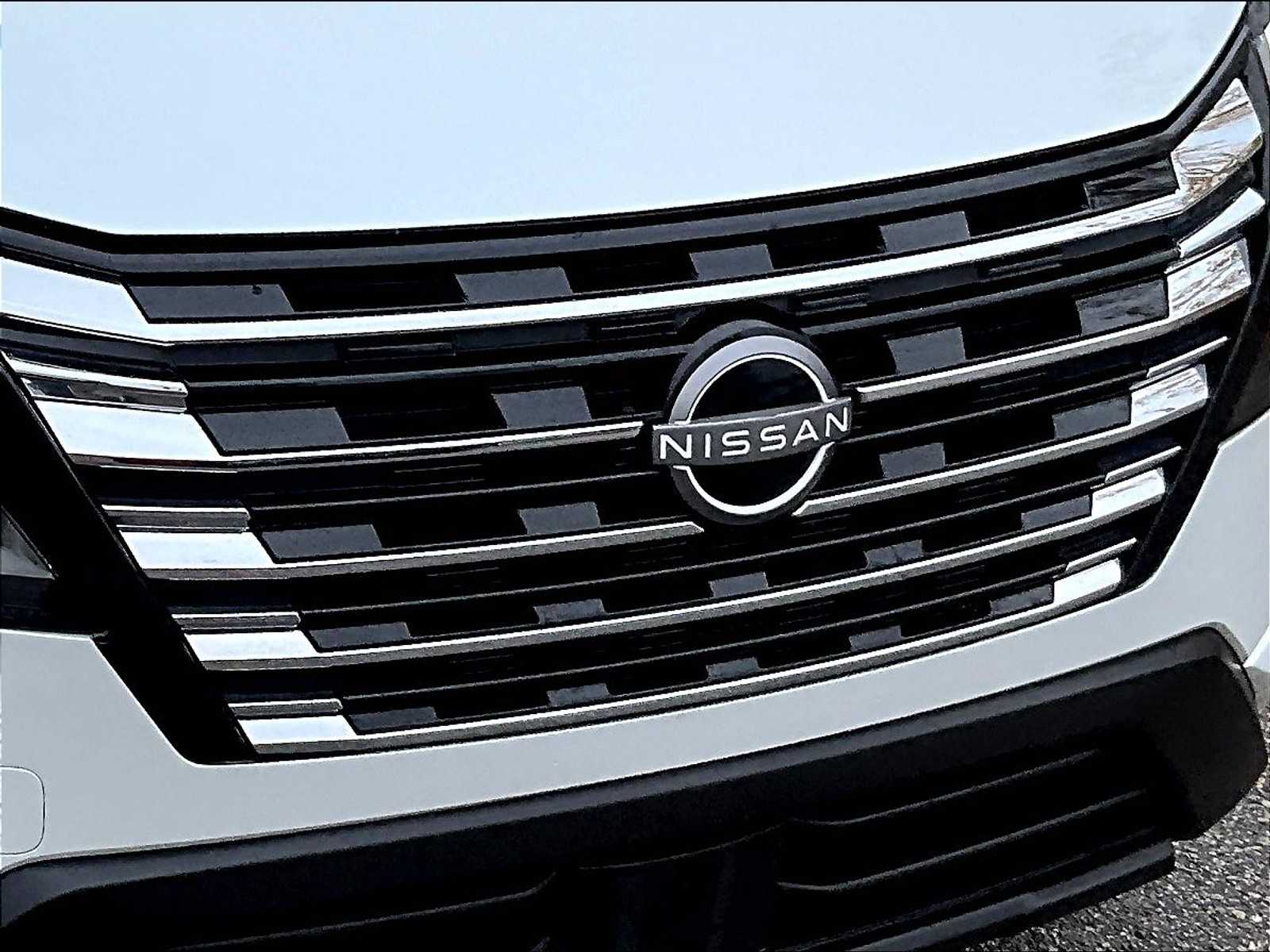 2025 Nissan Rogue SV - Photo 30