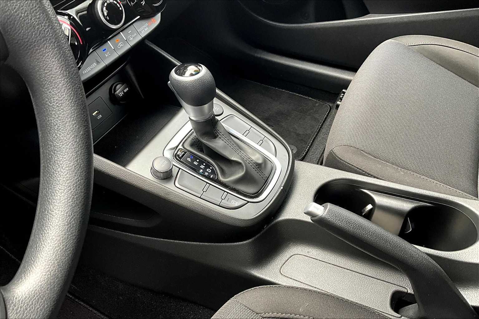 2022 Hyundai Kona SEL - Photo 20