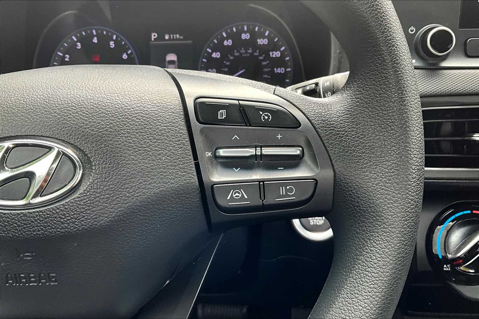 2022 Hyundai Kona SEL - Photo 24