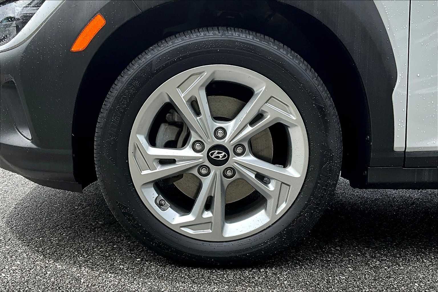2022 Hyundai Kona SEL - Photo 7