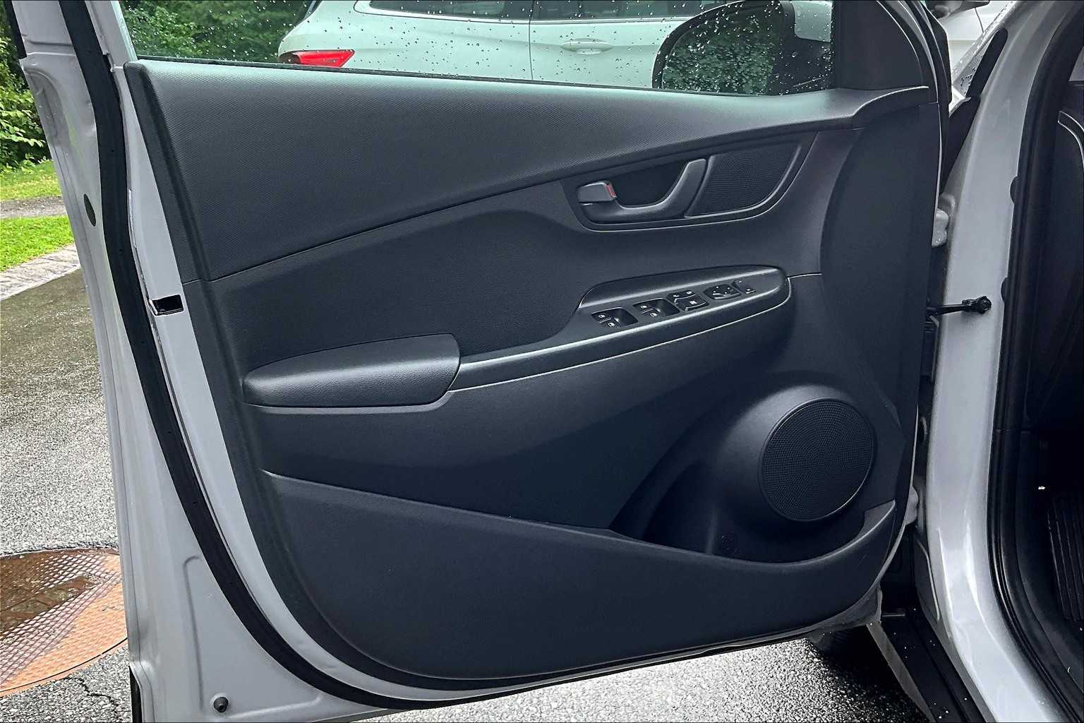 2022 Hyundai Kona SEL - Photo 9