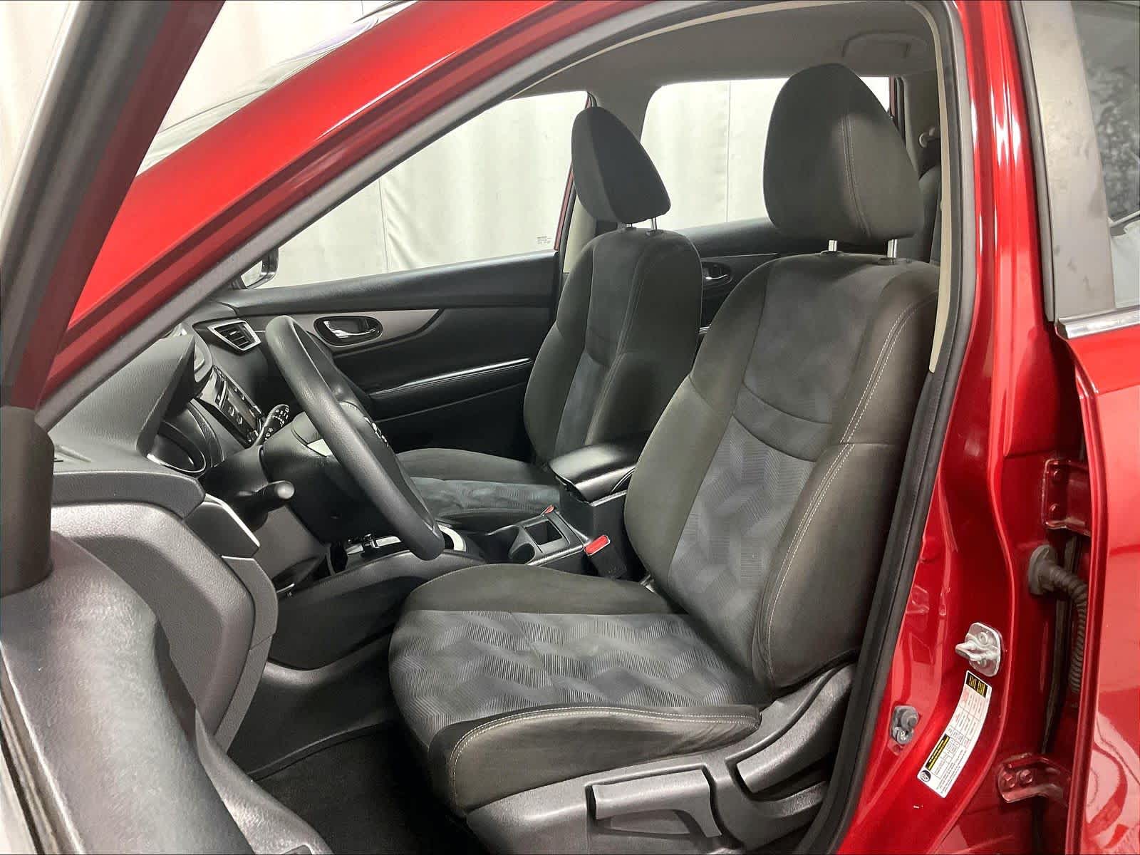 2015 Nissan Rogue S - Photo 9