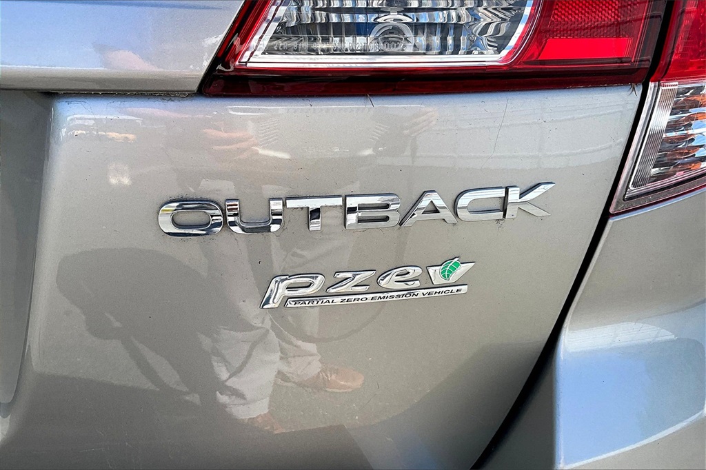 2014 Subaru Outback 2.5i Premium - Photo 28
