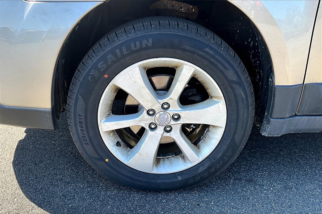 2014 Subaru Outback 2.5i Premium - Photo 7