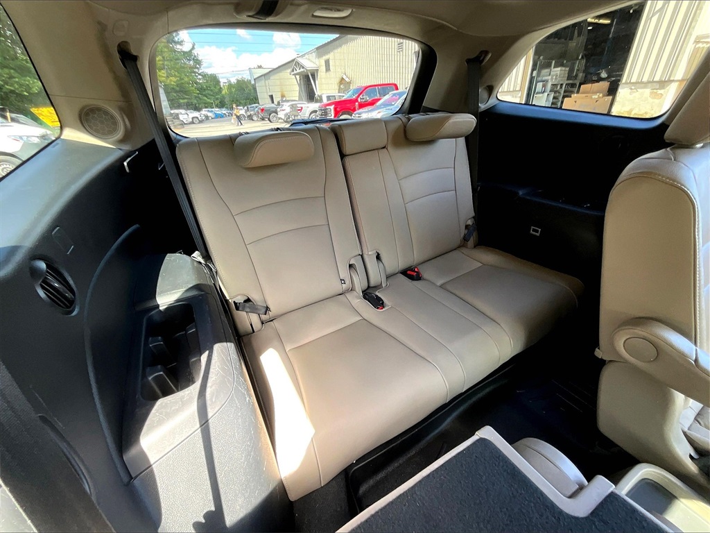 2021 Honda Pilot Touring - Photo 17