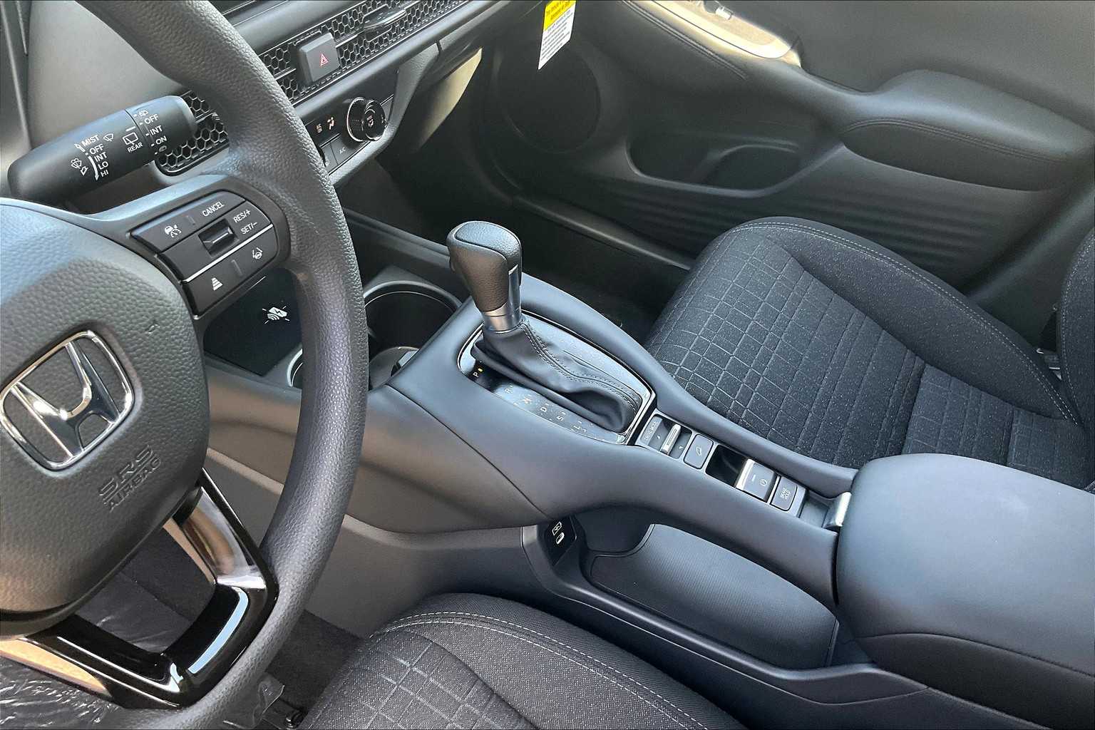 2026 Honda HR-V LX - Photo 14