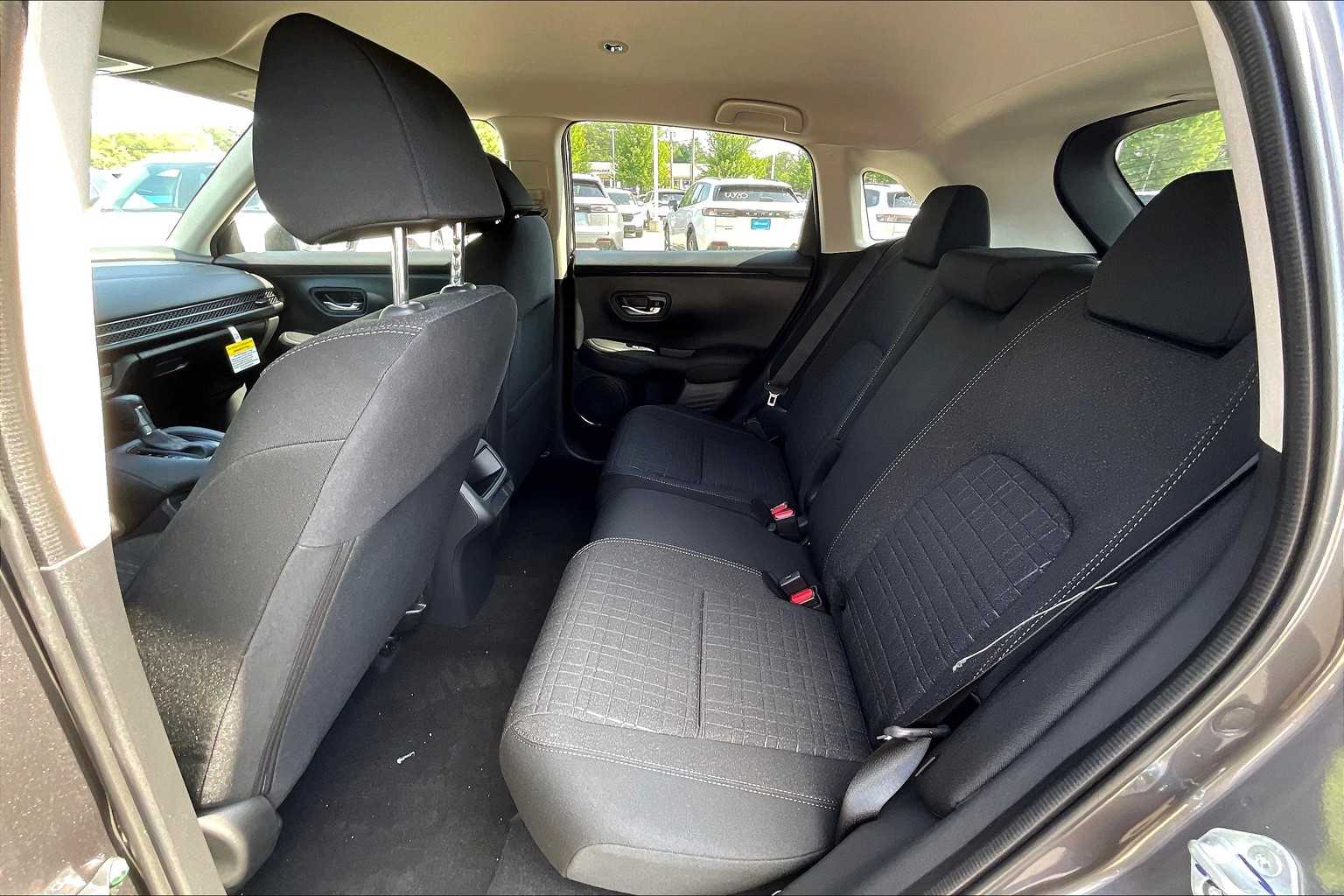 2026 Honda HR-V LX - Photo 15