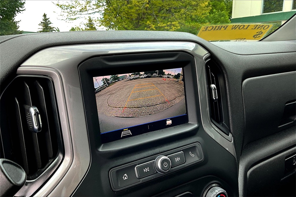 2022 Chevrolet Silverado 1500 LTD Custom - Photo 19