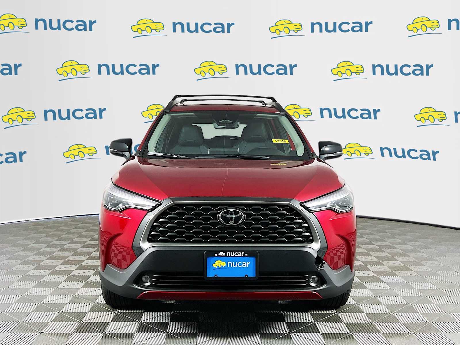 2025 Toyota Corolla Cross XLE - Photo 2