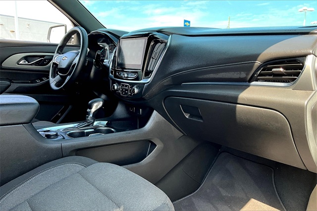 2023 Chevrolet Traverse LT - Photo 13