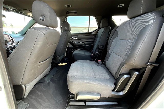 2023 Chevrolet Traverse LT - Photo 14