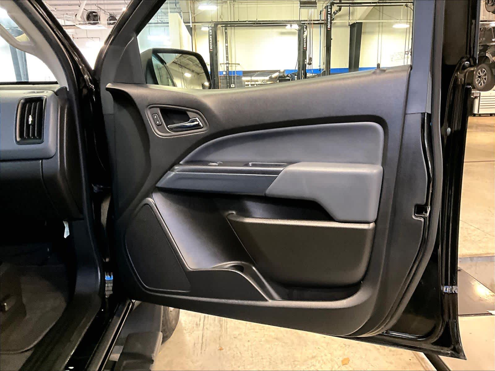 2019 Chevrolet Colorado 4WD Z71 - Photo 12