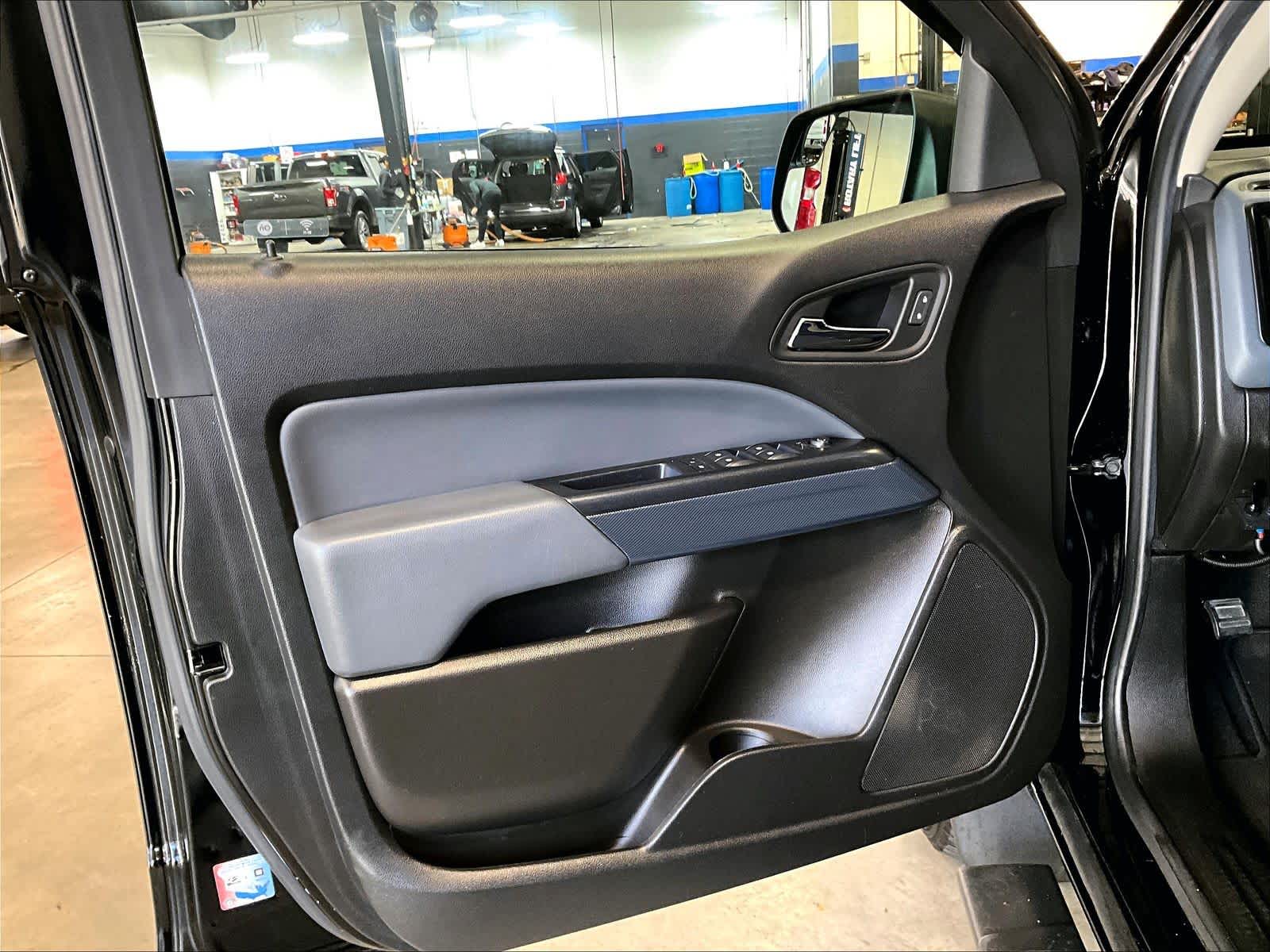 2019 Chevrolet Colorado 4WD Z71 - Photo 9