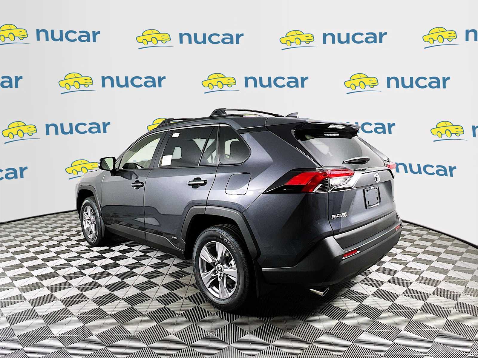 2025 Toyota RAV4 Hybrid LE - Photo 4