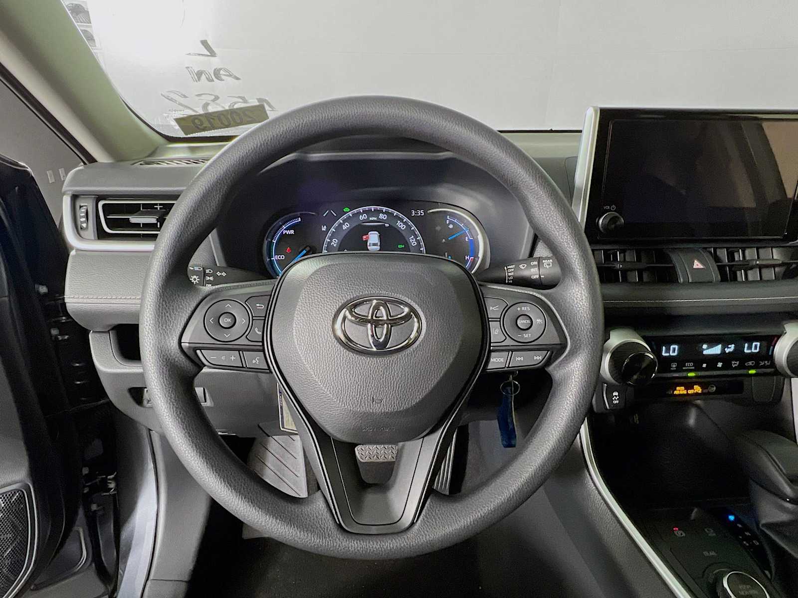 2025 Toyota RAV4 Hybrid LE - Photo 7