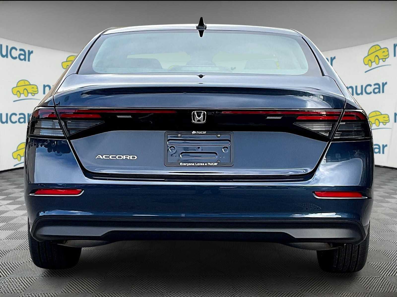 2025 Honda Accord SE - Photo 6