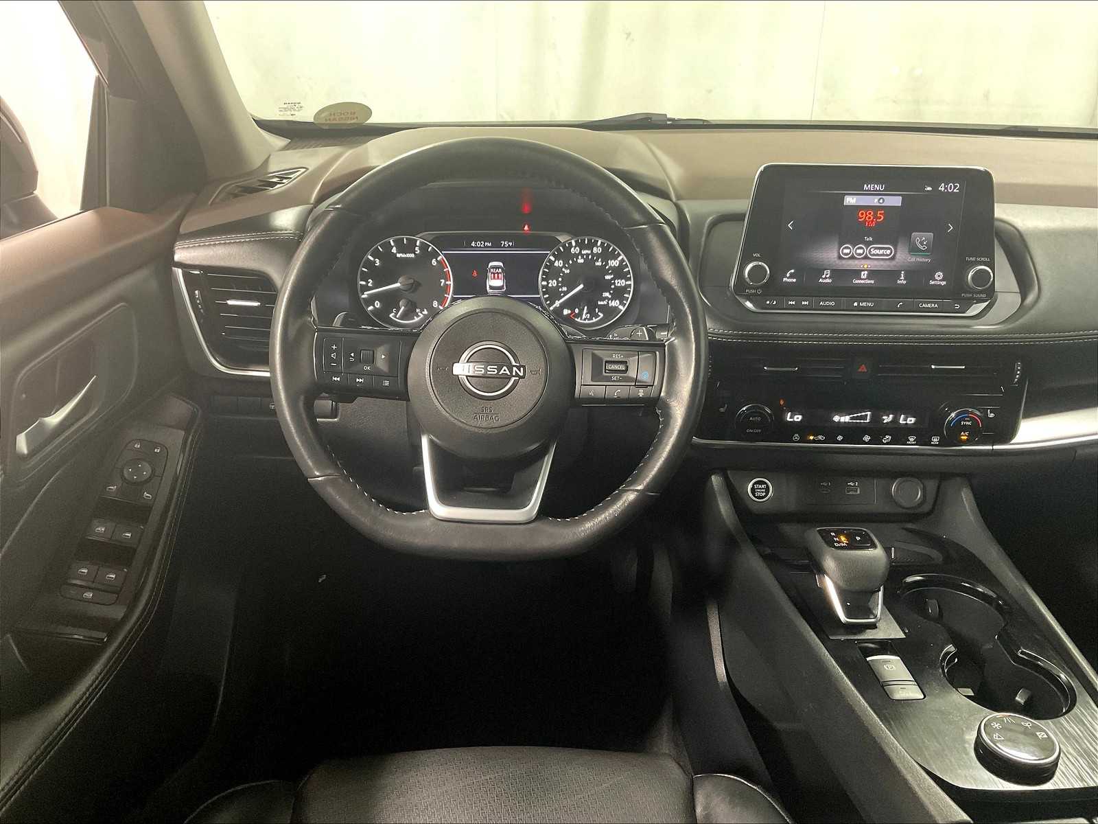 2023 Nissan Rogue SV - Photo 18
