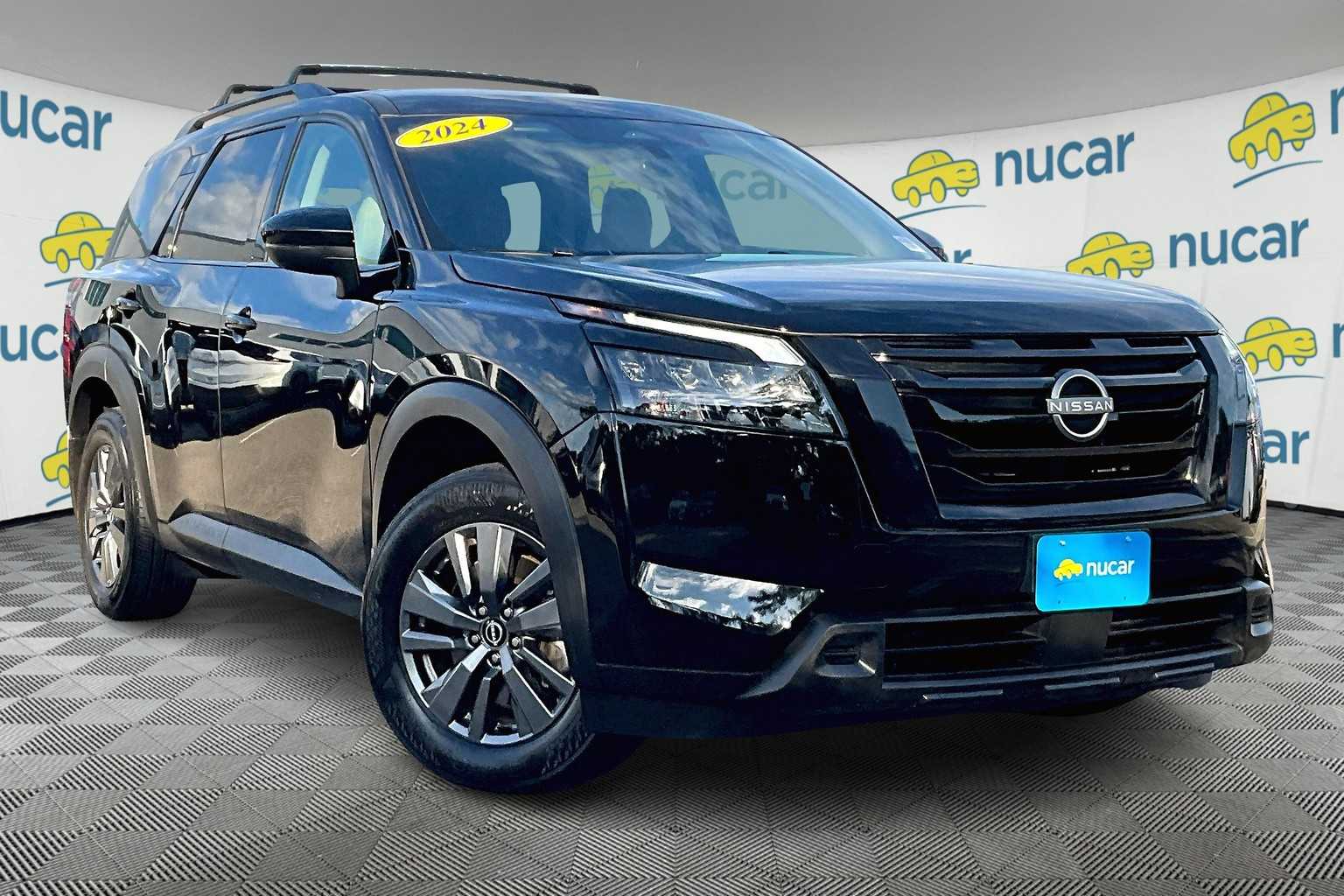 2024 Nissan Pathfinder SV
