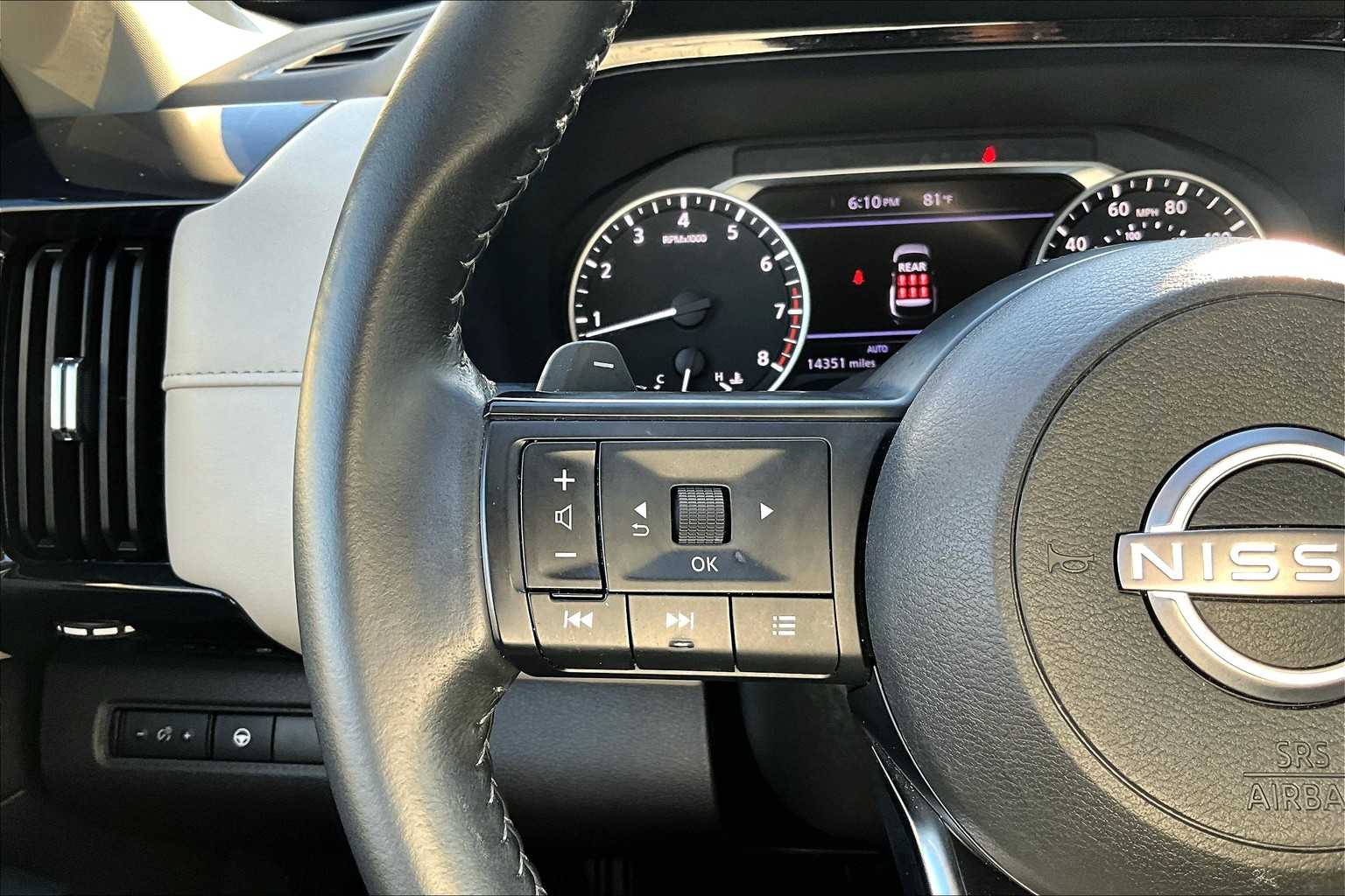 2024 Nissan Pathfinder SV - Photo 23