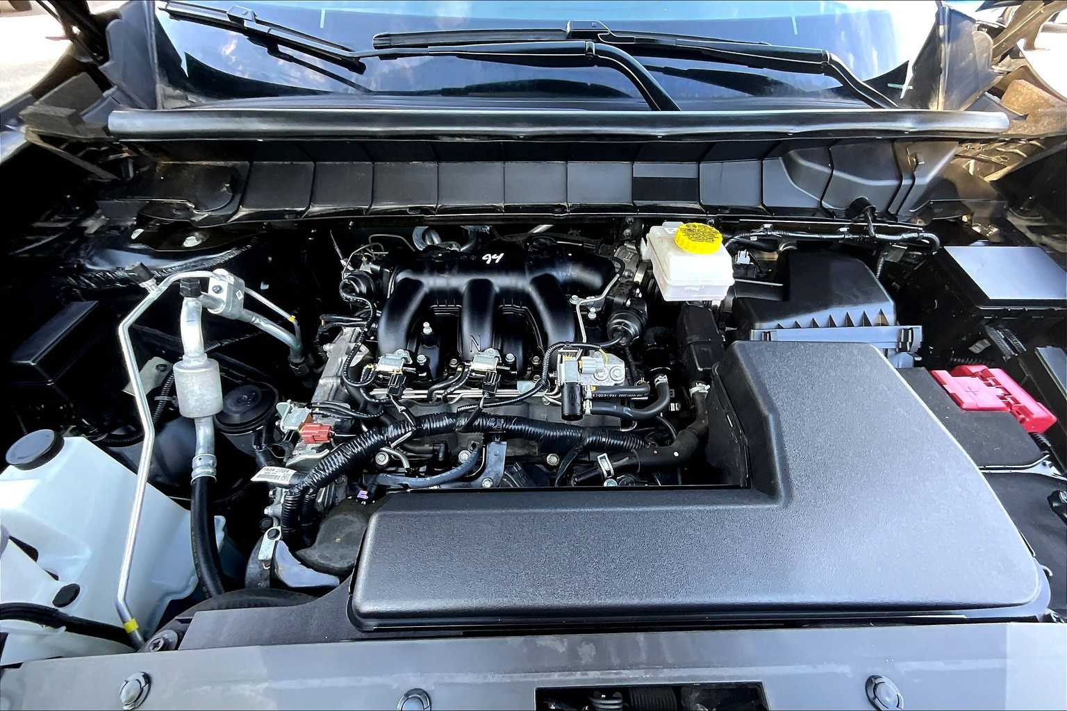 2024 Nissan Pathfinder SV - Photo 29