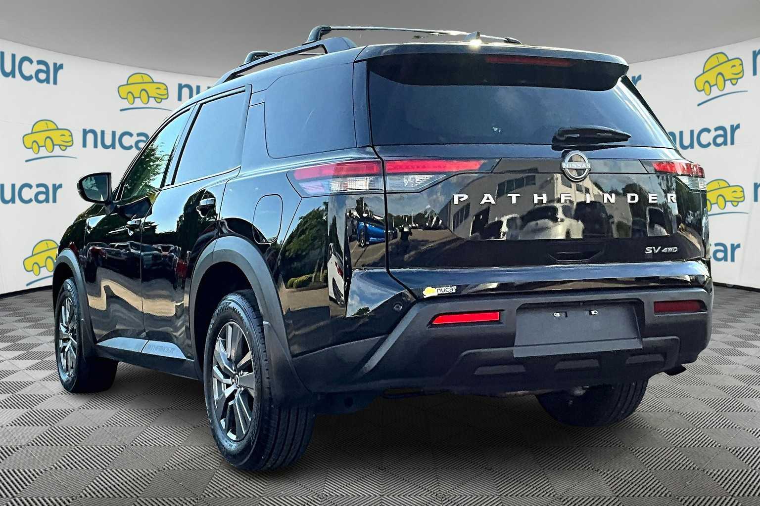 2024 Nissan Pathfinder SV - Photo 4